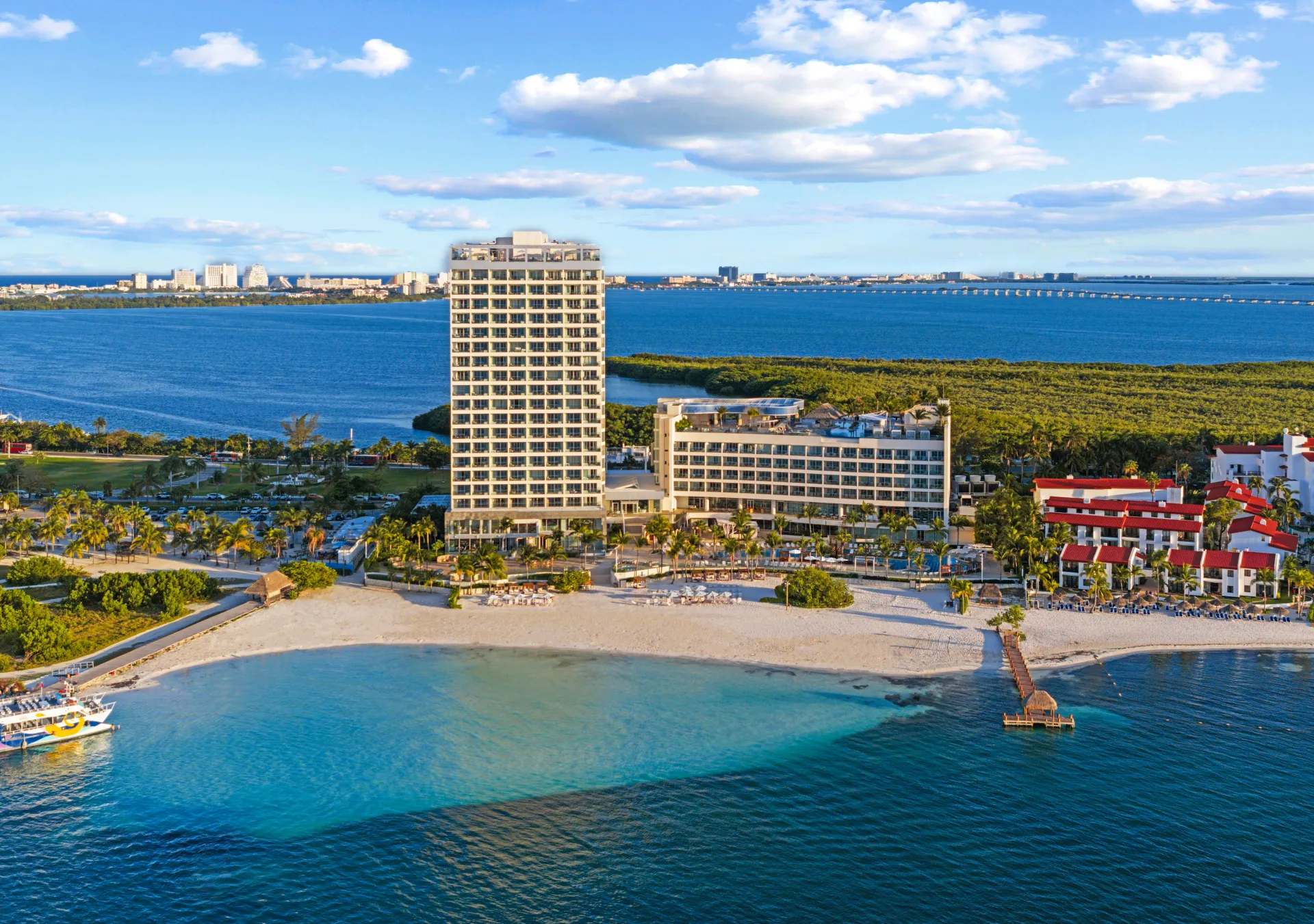 Amàre Cancun Adults Only All-Inclusive Resort, Curio by Hilton