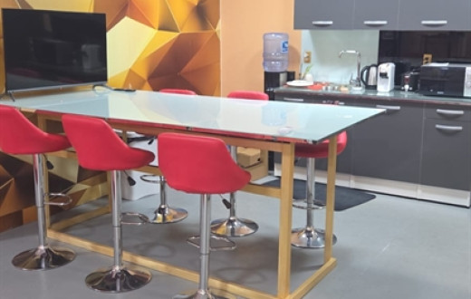 Established Glass Fabrication Business In Sint Maarten